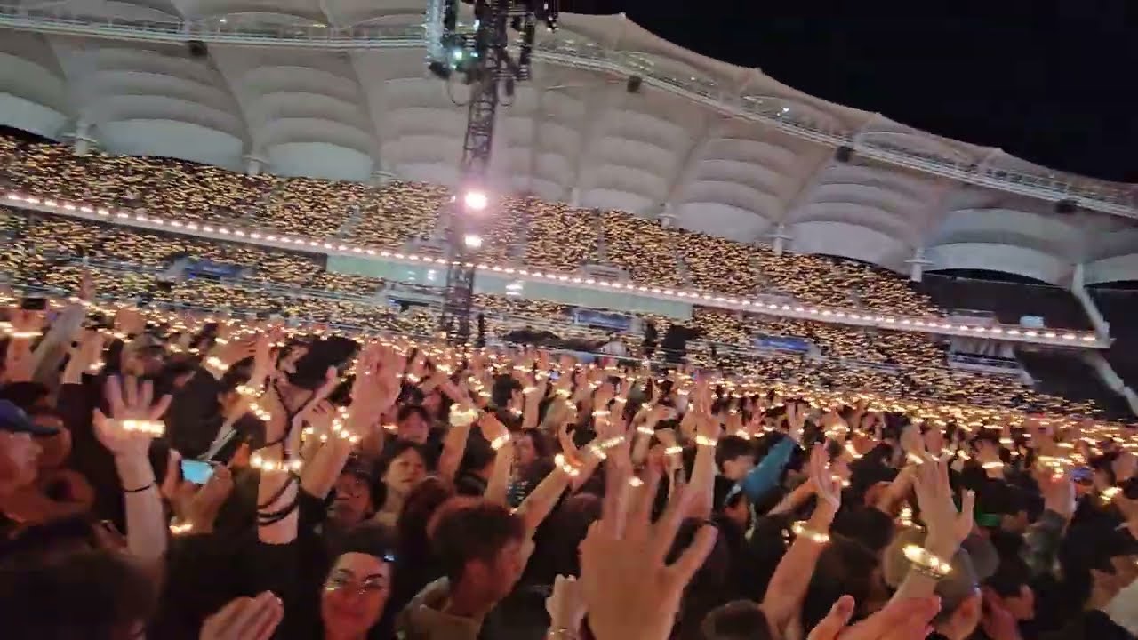 250416 Coldplay - Yellow (떼창) @ 고양 종합 경기장 Coldplay 콜드플레이 내한 공연