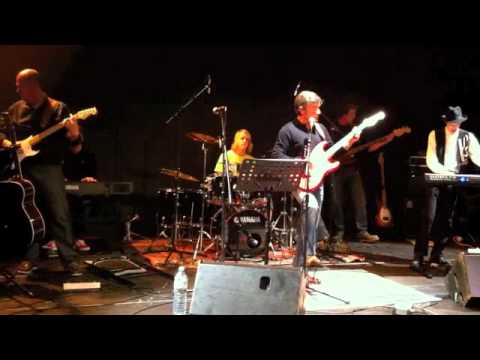 Dire Straits - Telegraph road live 2011 part 1 (co...