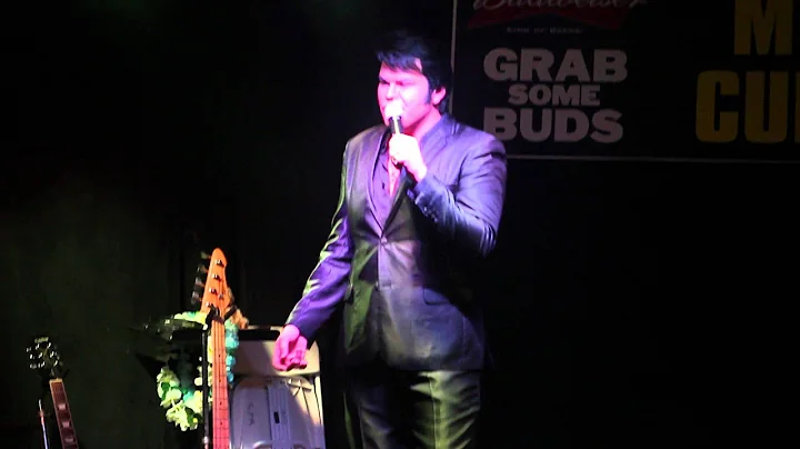 Michael Cullipher sings 'Love Me Tender' Elvis Wee...