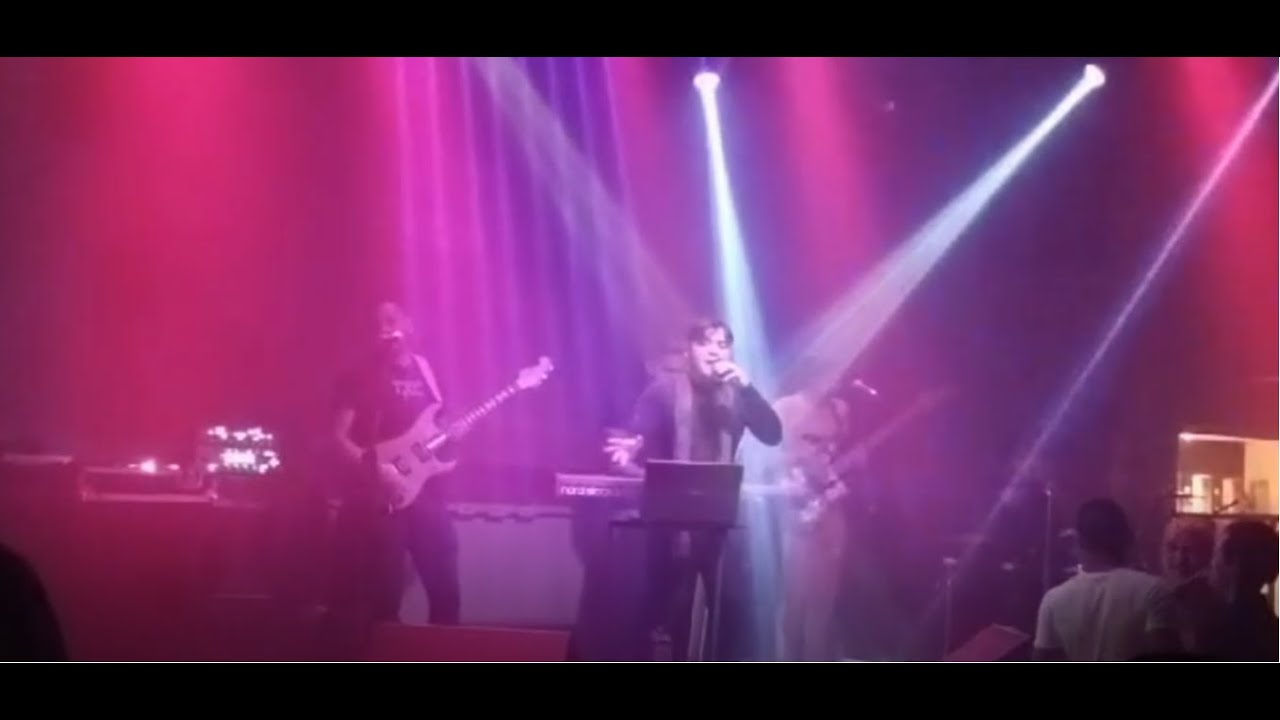 Banda Night Flow - Special Queen (best moments) - YouTube