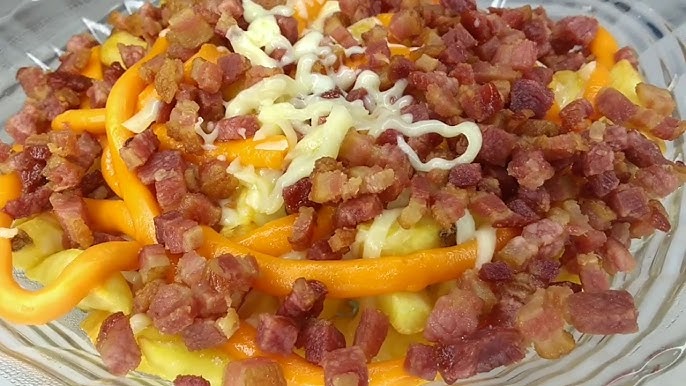 Batata Frita com cheddar e bacon: Uga Buga Lanches Igara