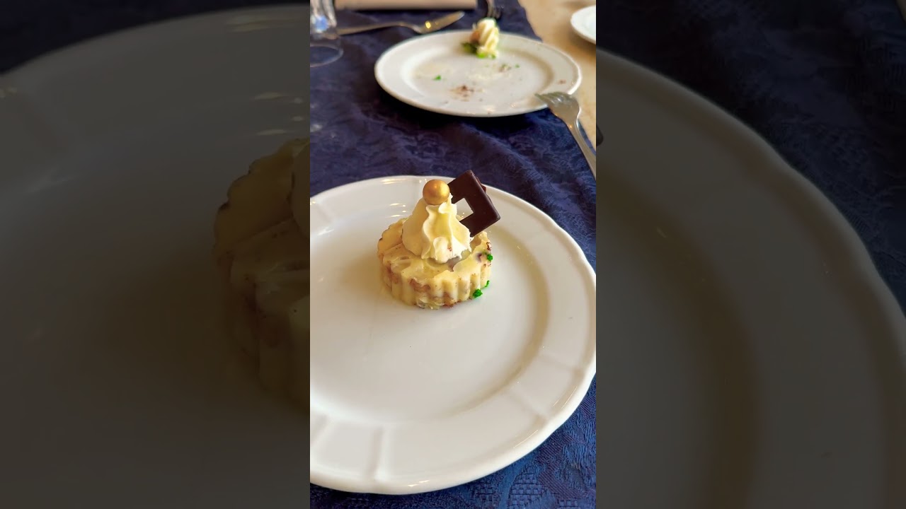 Нашел белый сникерс