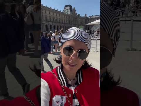 Видео: Париж это всегда про любовь ♥️