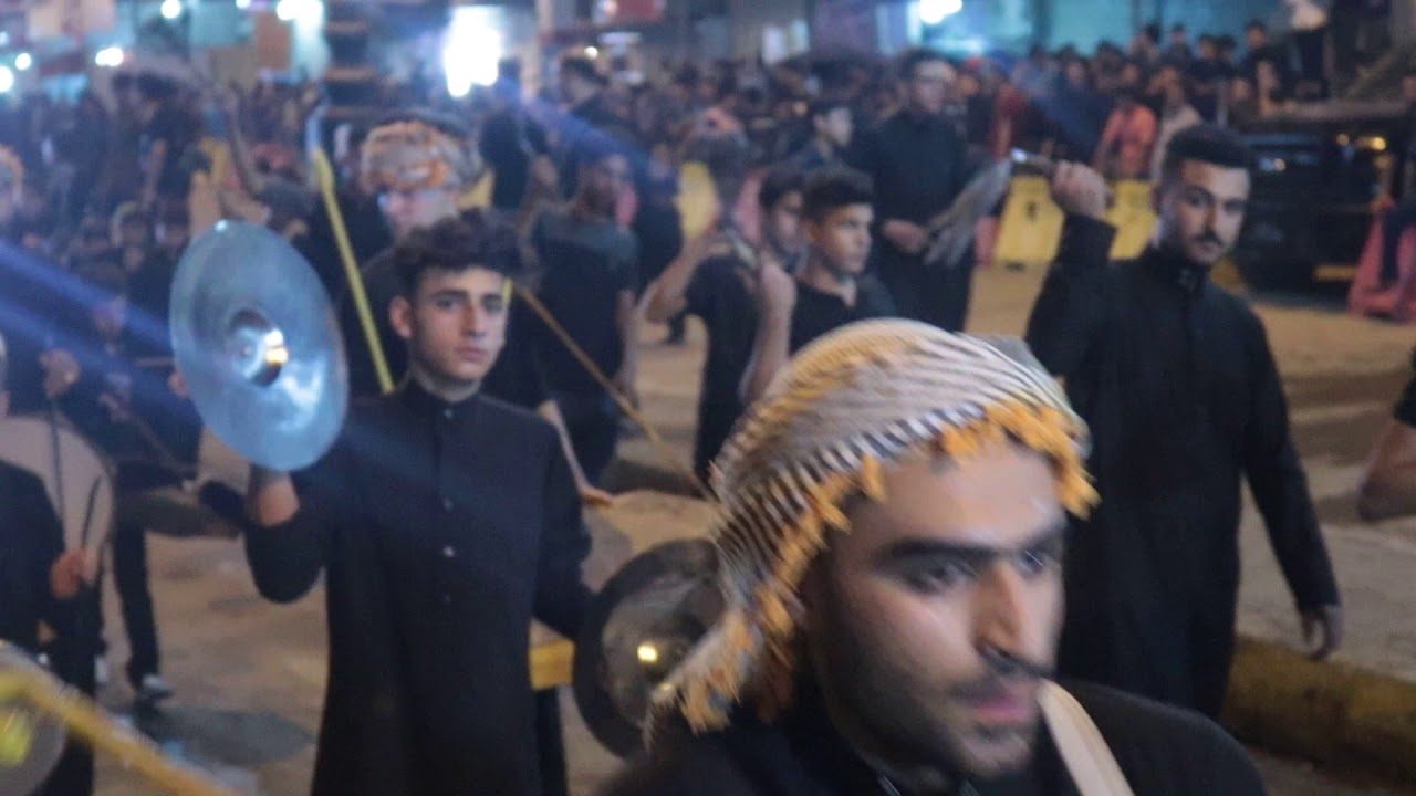 موكب انصار السيده زينب (ع ) في شارع المواكب في مدينه الديوانيه