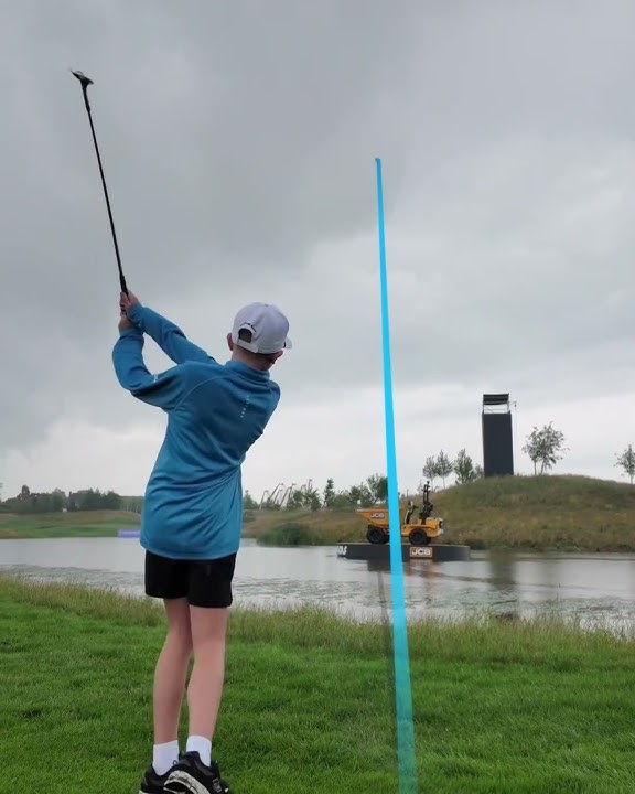 What a trick shot ๐ฎโ๐จ