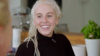 Pegs nya pojkvän Filip gör entré i Casa Mia | Parneviks