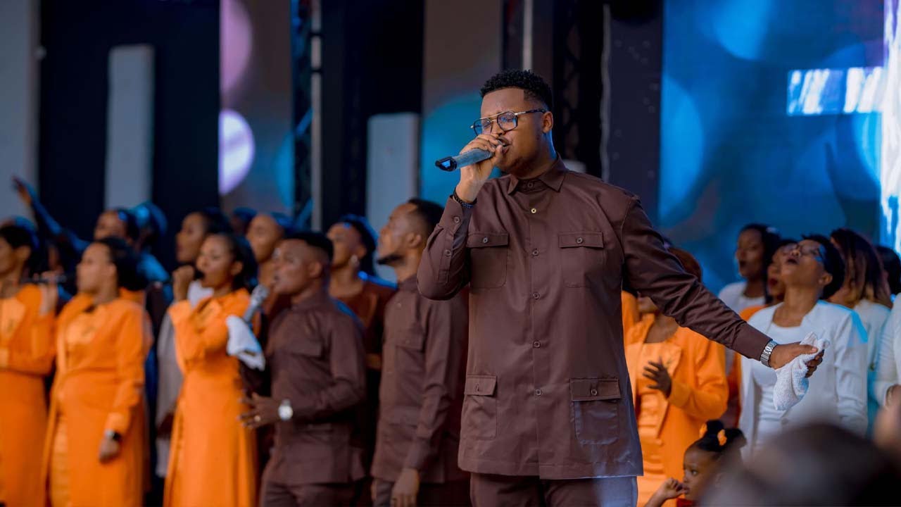 URERA by Elayono Worship (Official Video)Live recorded