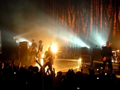 Sivert Høyem - The Kids Are On High Street (Live in Thessaloniki, Greece, 22/10/10)