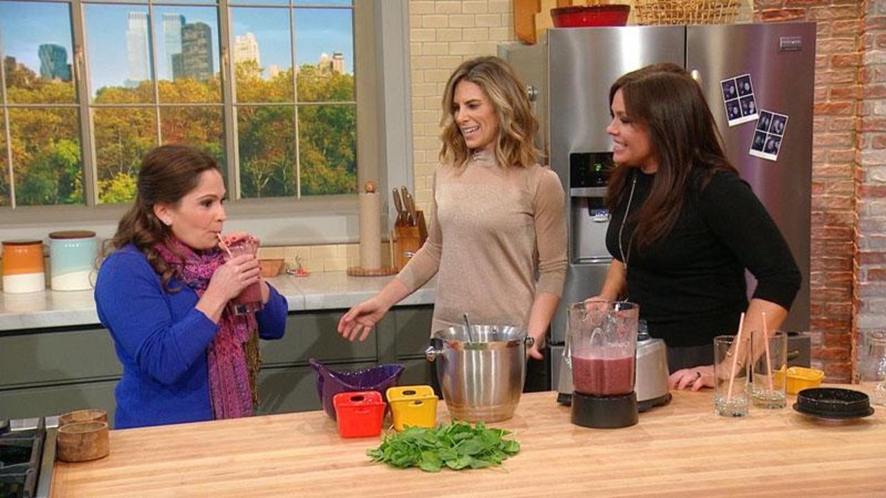 Jillian Michaels’ Energizer Smoothie - YouTube