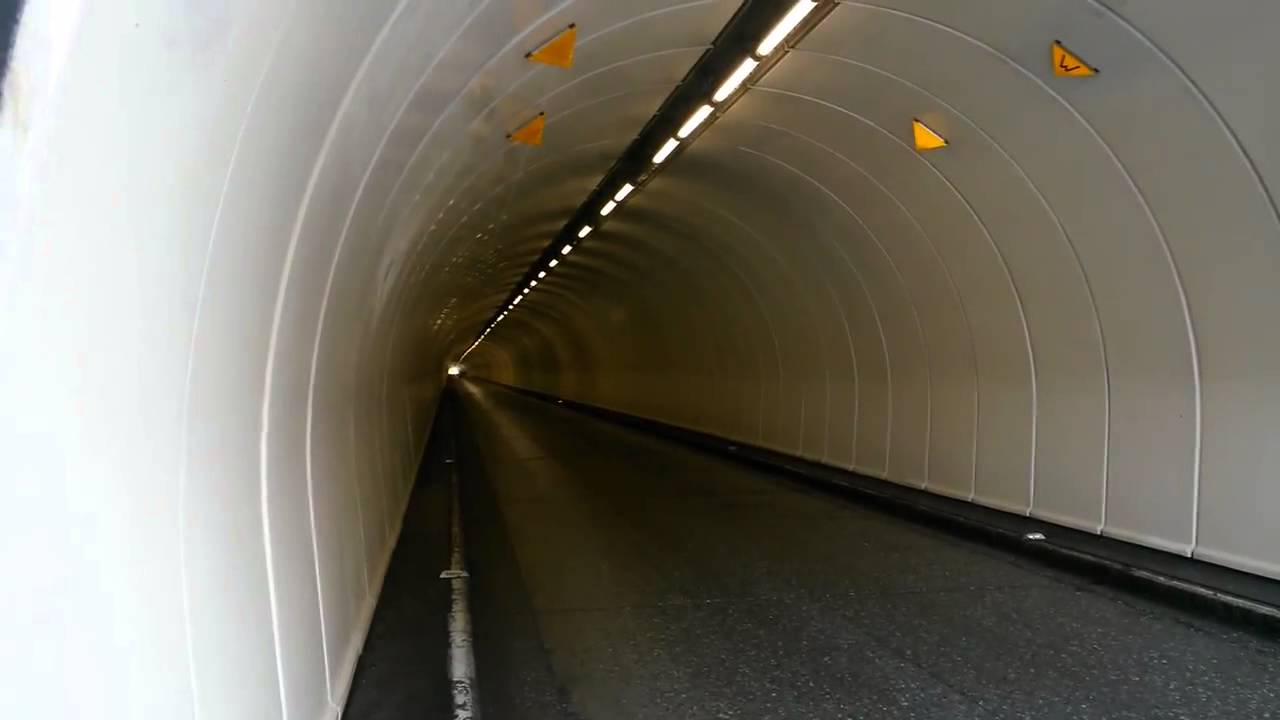 Was Ist Bei Tunneldurchfahrten Zu Beachten Kleine Tunneldurchfahrt... F-Town Streetmachines - YouTube