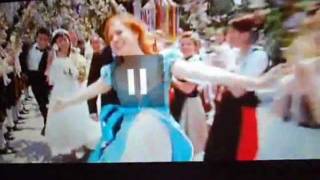 Christmas Music Video - Its Gonna Snow Right Here In Dixie