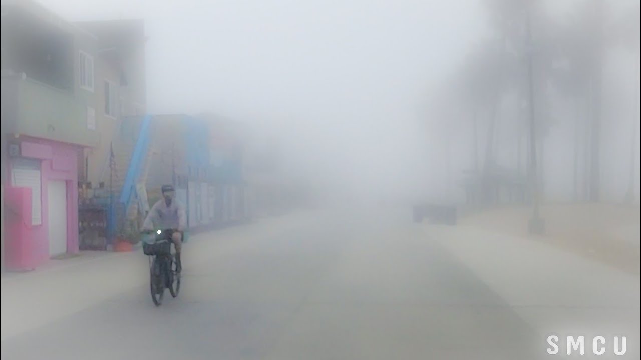 A Mystical Venice Beach Boardwalk: A Different World in the Fog