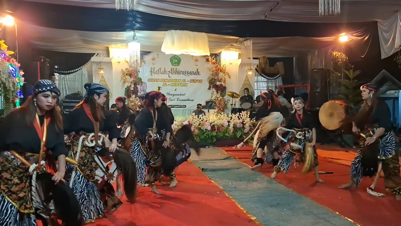 Warok putri Turonggo mudo utomo tedeng batursari kledung temanggung