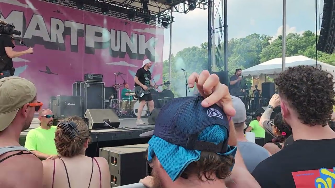 Driveways - Sketetons Live Pittsburgh (Four Chord Festival 2024)