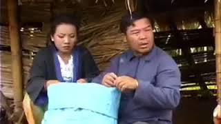 Peb Cov Noob Nom Phaj Khib Poj Niam Heev