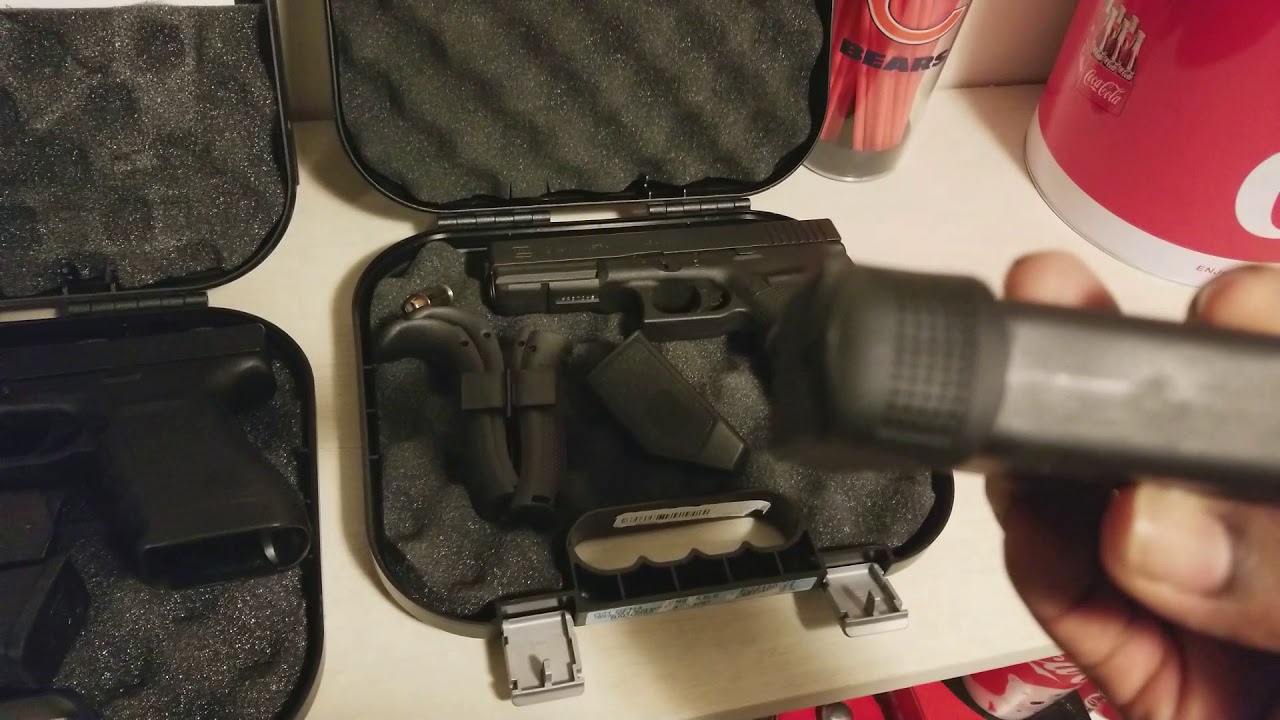 Quick look at 2 police tradein Glock 21's from Recoil Gunworks YouTube