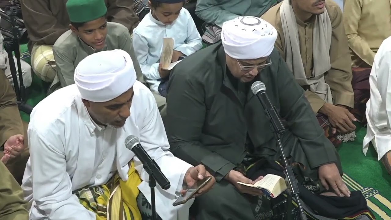  قصيدة: أرجو إلهي ذا الكرم  والإفضال، للإمام الحداد_بصوت المنشد عمر عيدروس بن شهاب 