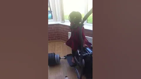 Funny Amy doing Workout