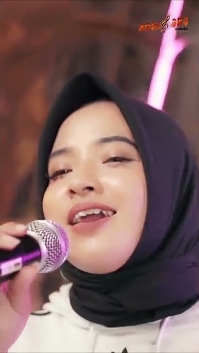 Penting kowe seneng opo wae tak lakoni Opo kowe ngerti tresno iki tulus suci (DAMARA DE - AMBYAR)