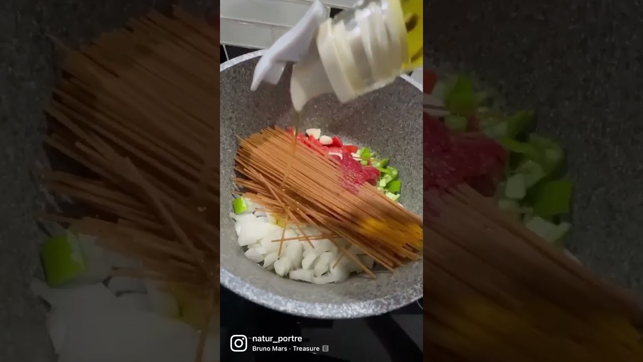 TEK TENCEREDE PRATİK MAKARNA- #onepanpasta #pratiktarifler #kolayyemek #tarifler #benimleyemekyap