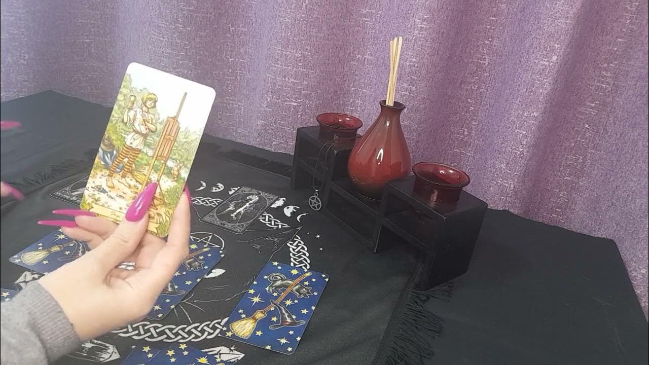 Таро арканум королева жезлов. Король кубков таро. Королевы таро уэйта. Карта таро королева мечей. Маг в сочетании с другими картами таро.
