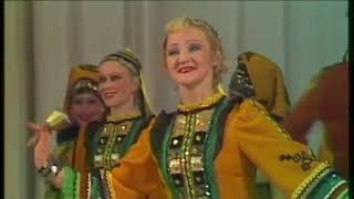 Удмуртский Государственный ансамбль Италмас Танец с колокольчиками Чингылиосын эктон