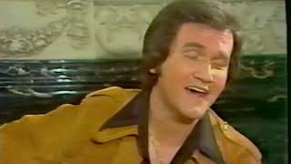Watch Roger Miller I Believe In The Sunshine video