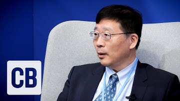 Why has China not issued a quantitative control target on total CO2 emissions?