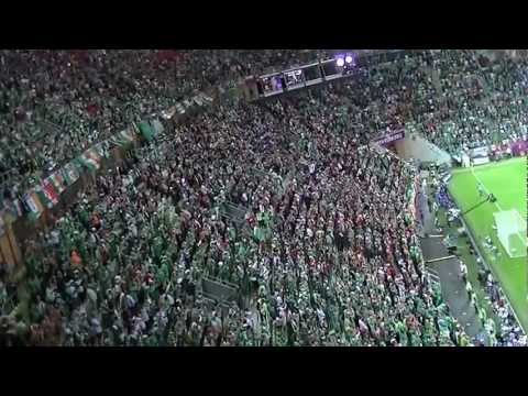 Irish Fans Sing Fields of Athenry Against Spain, Euros 2012