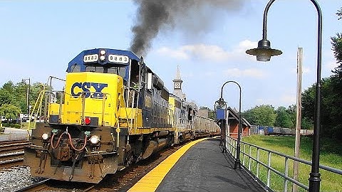 CSX Yellow Nose 1 EMD Engine @ Point of Rocks
