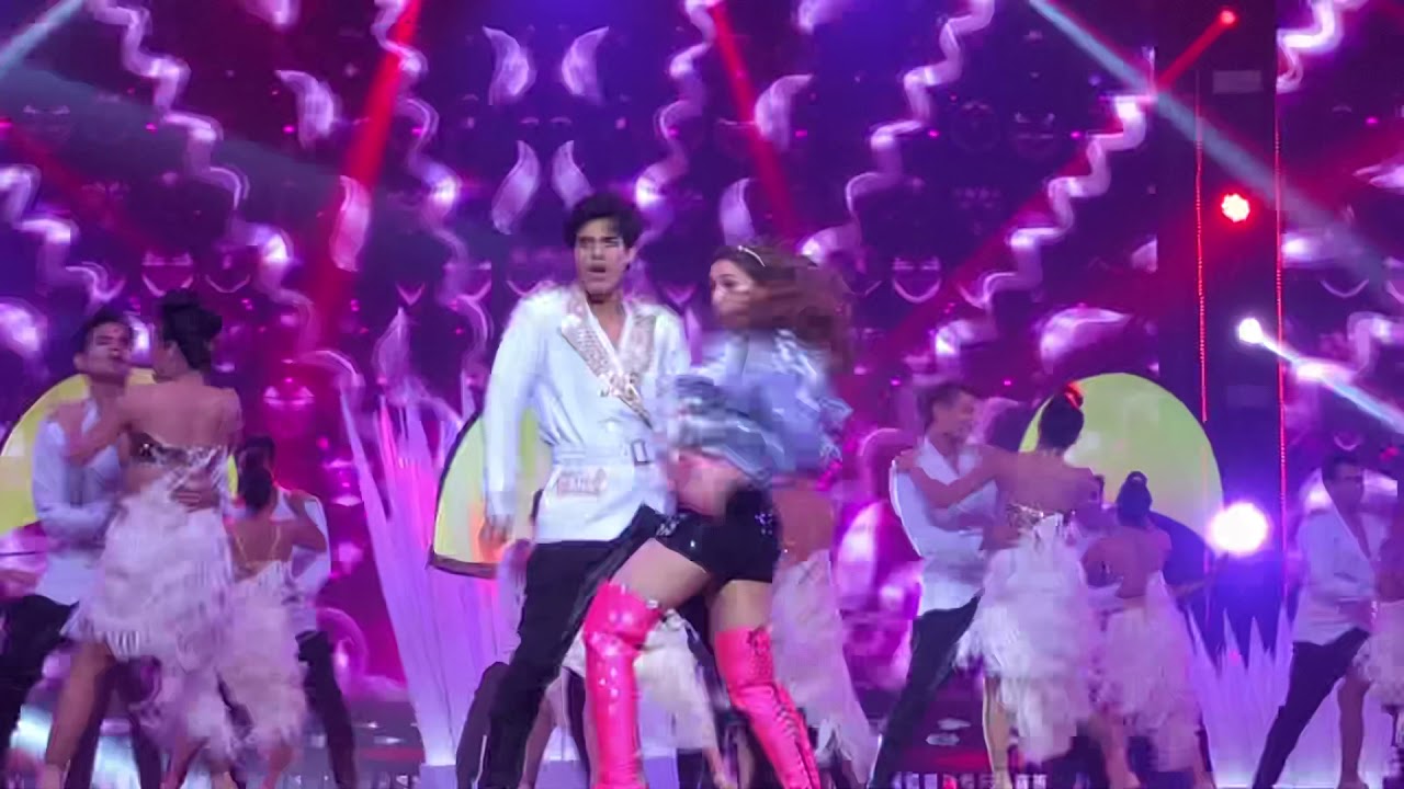 #Sara_Ali_Khan for The First Time  #live performance At #IIFA 2019 Mumbai India. By Shubham Jain