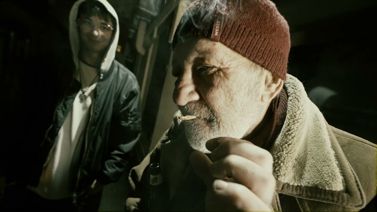 Watch Блинк - Не хочу умереть ноунеймом(Official Music Video) on YouTube Watch Блинк - Не хочу умереть ноунеймом(Official Music Video) on YouTube