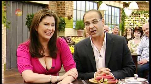 Amanda Lamb - Stunning Cleavage