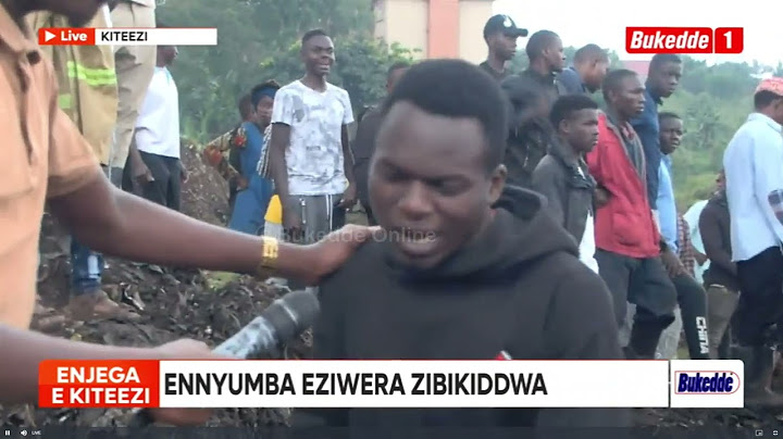 Kiteezi: Abantu bakuba amassimu babataase wansi mu kasasiro.