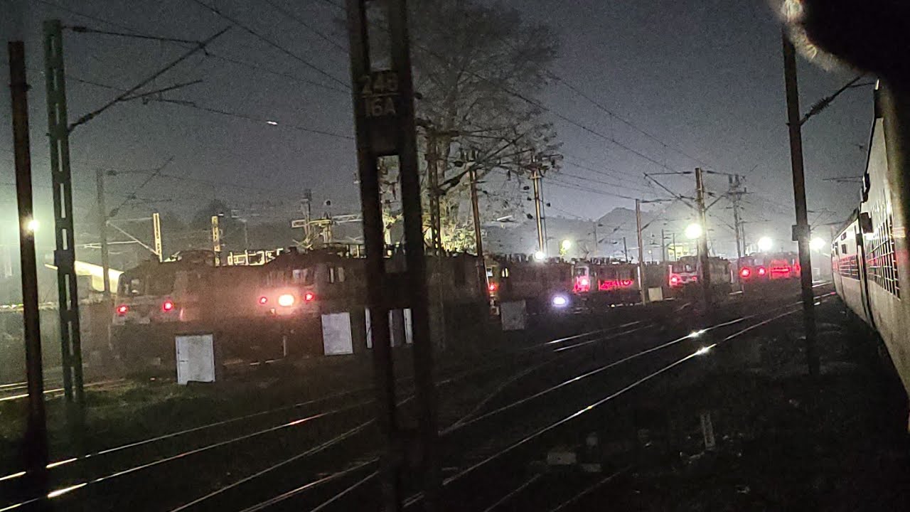 Tatanagar jn departure || electric Loco shed || 12129 azad hind sf exp 