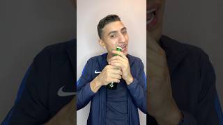 Как открыть бутылку без инструментов 🍾🦷 #бутылка #лайфхаки #советы #жизненныехитрости #выживание