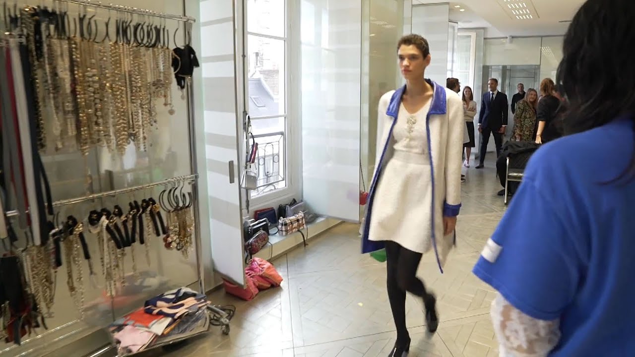 Final fittings with Virginie Viard - Spring-Summer 2020 show - CHANEL
