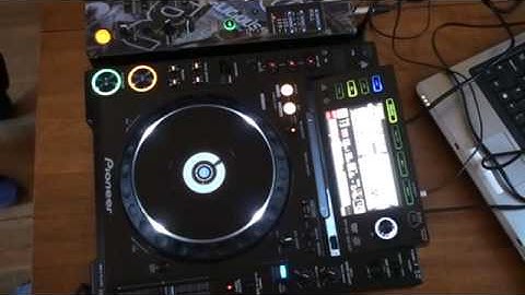 CDJ-2000  QUANTIZE THE LOOP