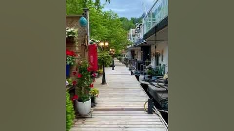 Toronto Floating Homes: A walk along the dock