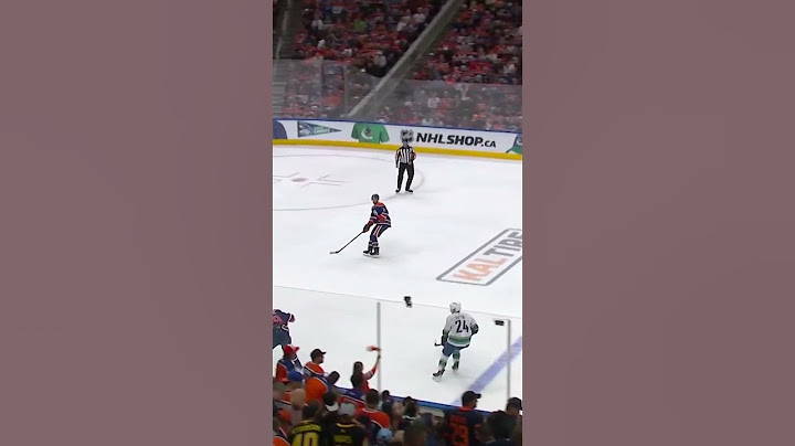 AGGRESSIVE goaltending😠👊💥