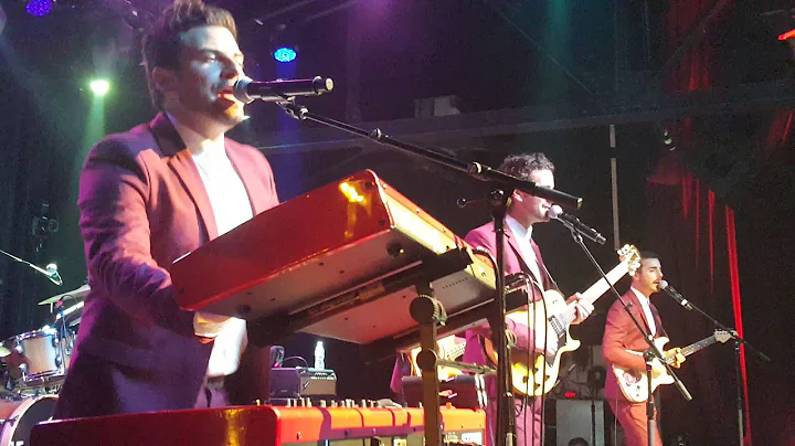 The Shadowboxers - "Burning The Night"