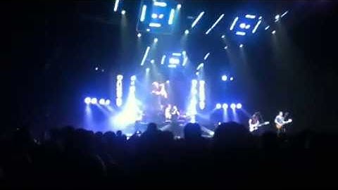 Everytime you turn around-Daughtry-live