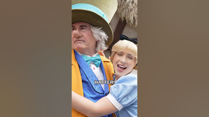 Alice & The Mad Hatter: Are They Besties?! #alice #madhatter #disneyland