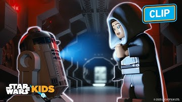 R2-D2 and C-3PO For Sale!😨 | LEGO Star Wars: Droid Tales | @StarWarsKids