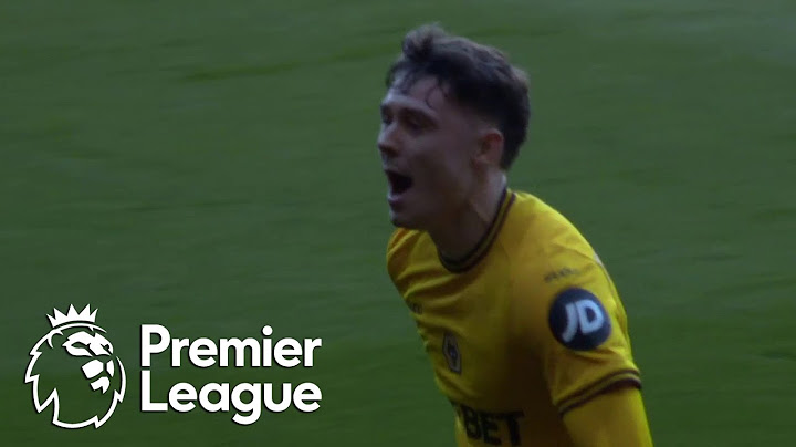 Jorgen Strand Larsen heads Wolves in front of Southampton | Premier League | NBC Sports