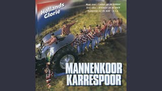 Video thumbnail of "Mannenkoor Karrespoor - Kamperen Bij De Boer"