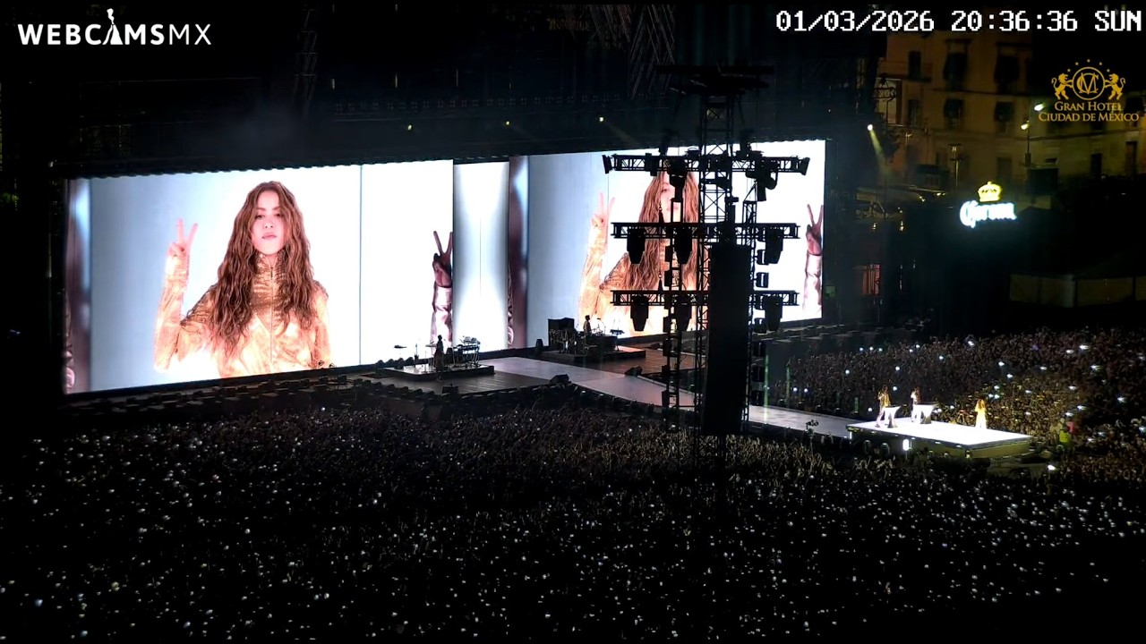 Shakira – Final del Show en México | Las Mujeres Ya No Lloran Tour | En Vivo Desde El Zócalo