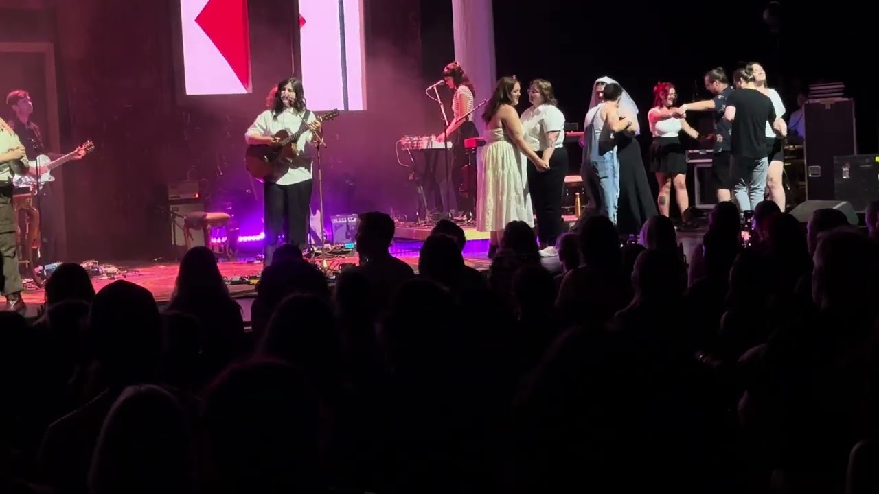 Lucy Dacus - Best Guess (Lucy performs several marriages on stage) - live @ Artpark 7/30/25 - NY 