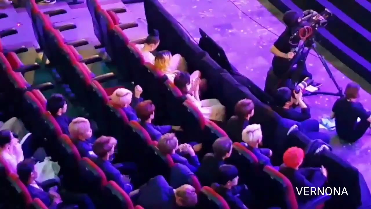 Seventeen and Wanna One react to Samuel! Sixteen + Candy