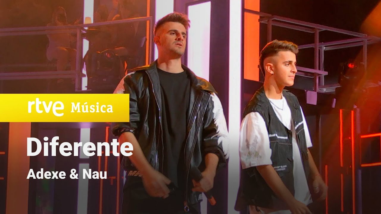 Adexe & Nau - “Diferente” (¡Feliz 2022!)